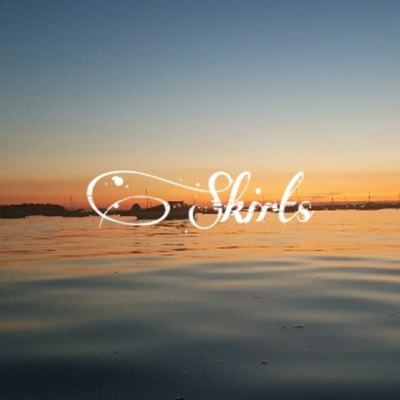 Skirt Collection - Picture 1 of 1